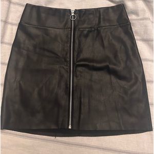 Express Black faux-leather mini skirt size 10 NWT